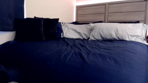 Angel online show from December 2, 2024, 7:05 pm