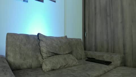 IM FRAIDER online show from December 4, 2025, 2:48 pm