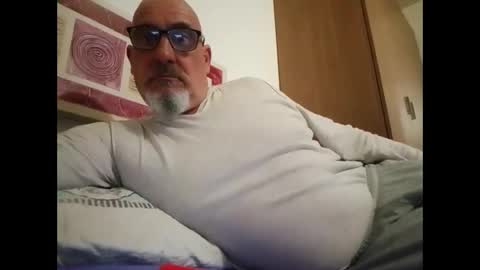 frajimhorm online show from February 17, 2026, 6:25 pm