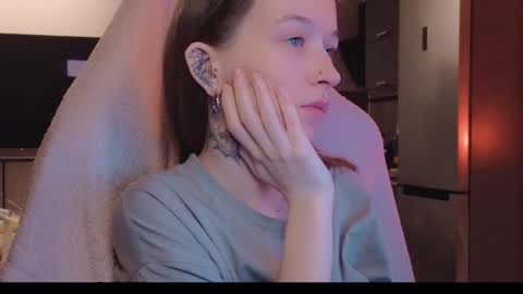 Snapshot of fran_bow chatting on February 25, 2026, 4:16 pm fran_bow online show from February 25, 2026, 4:16 pm