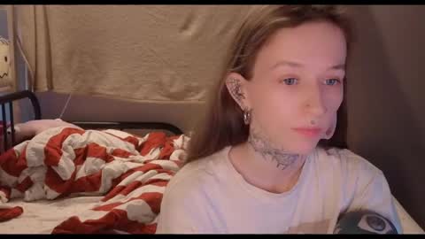 fran_bow online show from May 25, 2026, 10:54 am