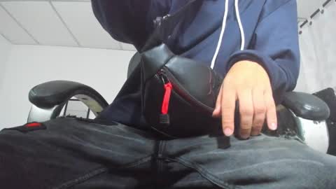 Snapshot of fran_boy_ chatting on January 16, 2026, 4:16 am Fran online show from January 16, 2026, 4:16 am