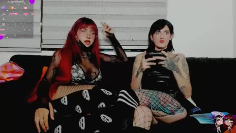 Snapshot of franandlu chatting on December 18, 2025, 12:27 am FranLu online show from December 18, 2025, 12:27 am