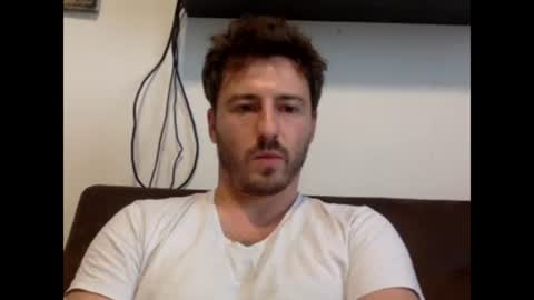 Snapshot of francaiiis chatting on October 21, 2025, 2:29 pm francaiiis online show from October 21, 2025, 2:29 pm