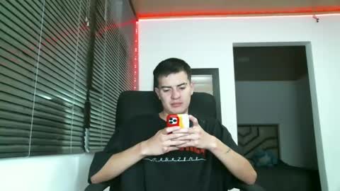 Snapshot of franccesco_699 chatting on February 3, 2025, 2:03 am franccesco_699 online show from February 3, 2025, 2:03 am