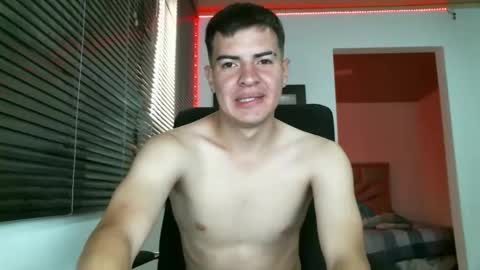 Snapshot of franccesco_699 chatting on February 17, 2025, 4:15 pm franccesco_699 online show from February 17, 2025, 4:15 pm