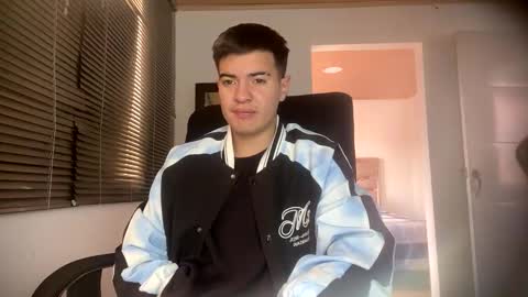 Snapshot of franccesco_699 chatting on March 5, 2025, 2:56 pm franccesco_699 online show from March 5, 2025, 2:56 pm