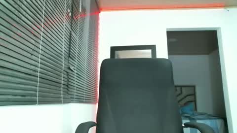 Snapshot of franccesco_699 chatting on March 10, 2025, 3:23 am franccesco_699 online show from March 10, 2025, 3:23 am