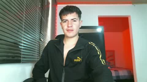 Snapshot of franccesco_699 chatting on March 10, 2025, 4:25 pm franccesco_699 online show from March 10, 2025, 4:25 pm