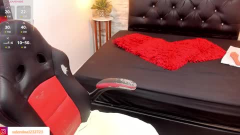          online show from December 4, 2025, 3:05 am