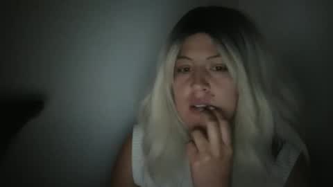 Francesca online show from October 17, 2025, 10:45 pm