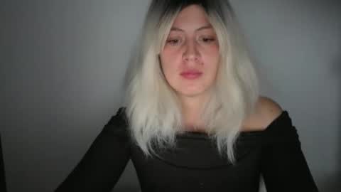 Francesca online show from February 11, 2026, 10:37 pm