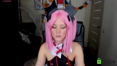 Fran online show from October 28, 2025, 4:42 pm