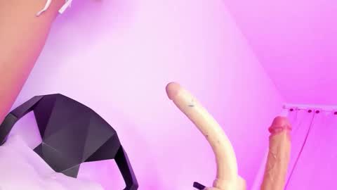 francesca online show from November 20, 2025, 10:59 am