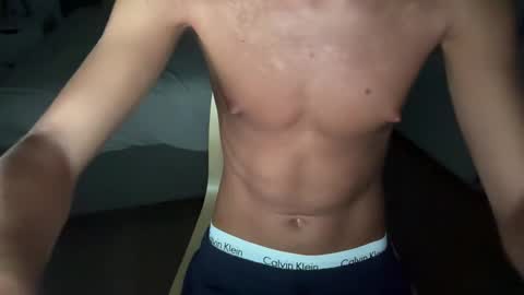 Snapshot of francesco727 chatting on September 18, 2025, 10:23 pm francesco online show from September 18, 2025, 10:23 pm