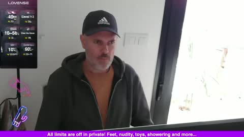 Snapshot of francescoes chatting on January 20, 2025, 1:32 pm francescoes online show from January 20, 2025, 1:32 pm