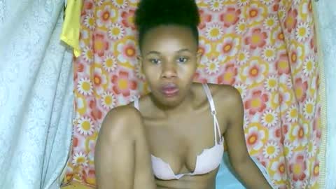 Snapshot of franciefrancie chatting on November 3, 2025, 3:02 pm francilla online show from November 3, 2025, 3:02 pm