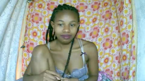 Snapshot of franciefrancie chatting on November 7, 2025, 8:03 am francilla online show from November 7, 2025, 8:03 am