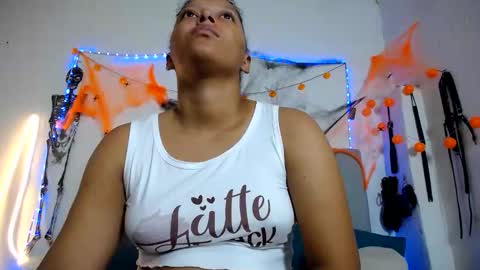 Snapshot of francihot4 chatting on October 30, 2025, 3:08 am francihot4 online show from October 30, 2025, 3:08 am