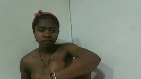 francinealdy online show from October 22, 2025, 4:24 am