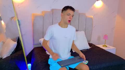 Franco online show from November 20, 2025, 10:42 pm