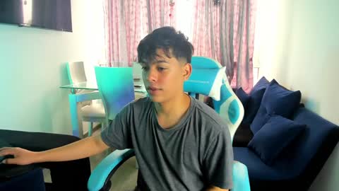 frank online show from February 3, 2025, 8:46 pm