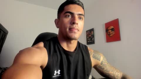 Snapshot of franco_ruiz_ chatting on October 1, 2025, 1:33 am franco online show from October 1, 2025, 1:33 am