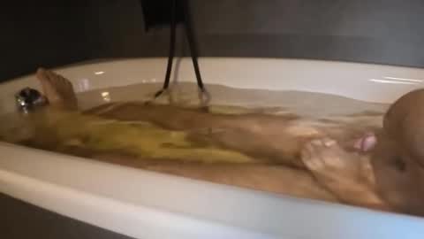 Snapshot of franky84 chatting on February 18, 2026, 12:12 pm franky84 online show from February 18, 2026, 12:12 pm