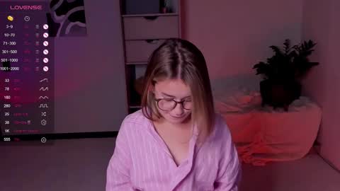 Snapshot of frannpalmer chatting on October 20, 2025, 5:46 pm Frann online show from October 20, 2025, 5:46 pm