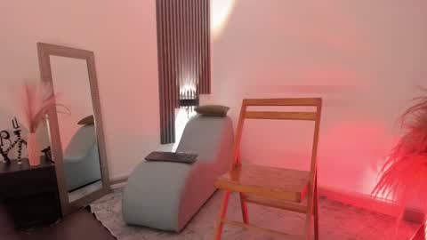 Snapshot of fransheskarossi_ chatting on January 19, 2026, 12:09 pm Fransheska online show from January 19, 2026, 12:09 pm