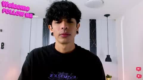 Franvill trato online show from December 4, 2025, 7:22 pm