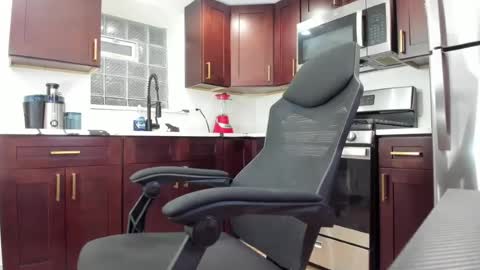 franyelis_latinhot online show from July 31, 2026, 1:38 am