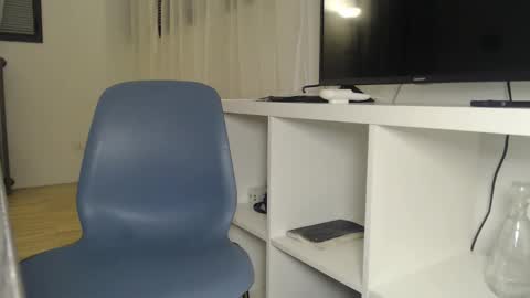 Snapshot of frasalv chatting on December 5, 2025, 5:20 pm francescosal online show from December 5, 2025, 5:20 pm