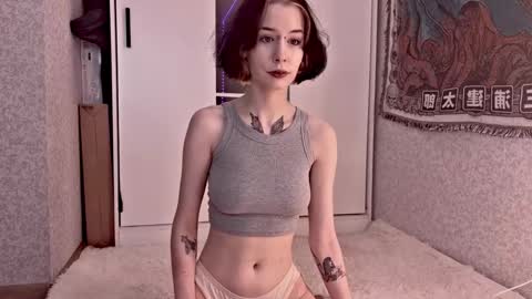 mistress Bastet and  mintcola online show from November 4, 2025, 6:01 am