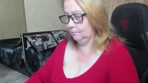 Snapshot of fraumartha chatting on October 24, 2025, 12:23 pm FrauMartha online show from October 24, 2025, 12:23 pm