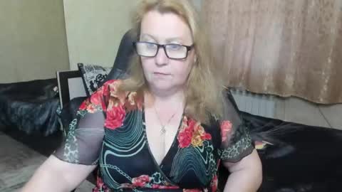Snapshot of fraumartha chatting on December 2, 2025, 11:15 am FrauMartha online show from December 2, 2025, 11:15 am