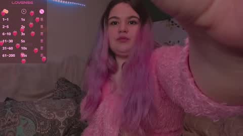 Snapshot of freakcute_friends chatting on February 19, 2025, 7:27 pm Alice online show from February 19, 2025, 7:27 pm