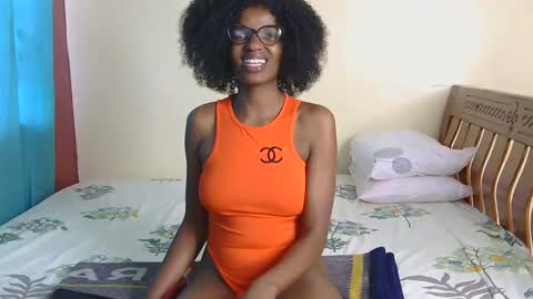 Snapshot of freakky_nessa chatting on December 14, 2024, 10:56 am Nessa-Independent model online show from December 14, 2024, 10:56 am