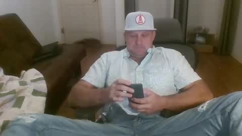 Snapshot of freakpopsickle69 chatting on February 7, 2026, 6:11 pm poundyouout1969 online show from February 7, 2026, 6:11 pm