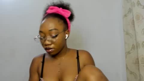 Snapshot of freaky_ebonygirl chatting on September 24, 2025, 7:12 am Freaky ebonygirl online show from September 24, 2025, 7:12 am