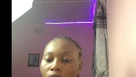 luna online show from October 22, 2025, 2:34 am