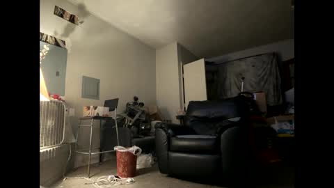 Freakybubba online show from September 17, 2025, 4:52 pm