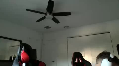 Snapshot of freakyfitking chatting on January 19, 2025, 2:06 pm freakyfitking online show from January 19, 2025, 2:06 pm