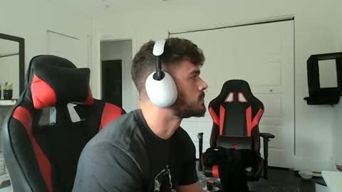 Snapshot of freakyfitking chatting on January 21, 2025, 7:50 pm freakyfitking online show from January 21, 2025, 7:50 pm