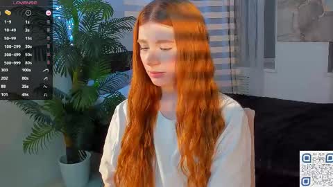 Snapshot of freckle_diyana chatting on February 24, 2025, 1:46 am Diyana online show from February 24, 2025, 1:46 am