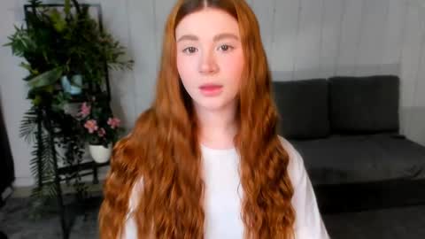 Snapshot of freckle_diyana chatting on February 27, 2025, 10:31 pm Diyana online show from February 27, 2025, 10:31 pm