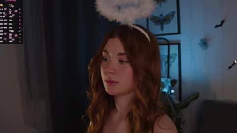 Snapshot of freckle_diyana chatting on October 31, 2025, 4:08 pm Diyana online show from October 31, 2025, 4:08 pm