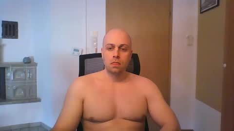 Snapshot of freddow chatting on February 20, 2025, 11:31 am freddow online show from February 20, 2025, 11:31 am