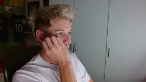 Frederick Perin online show from September 17, 2025, 12:40 pm