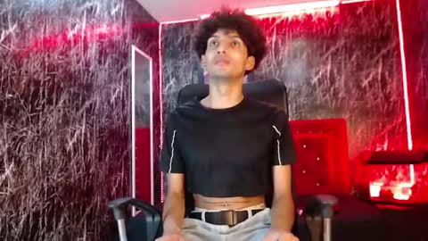 fredy_bell01 online show from March 6, 2025, 6:16 pm